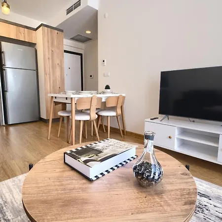 Apartment 1207 By Newinn *