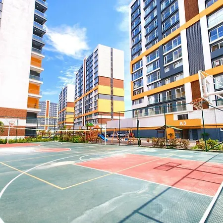 1207 By Newinn Apartment *